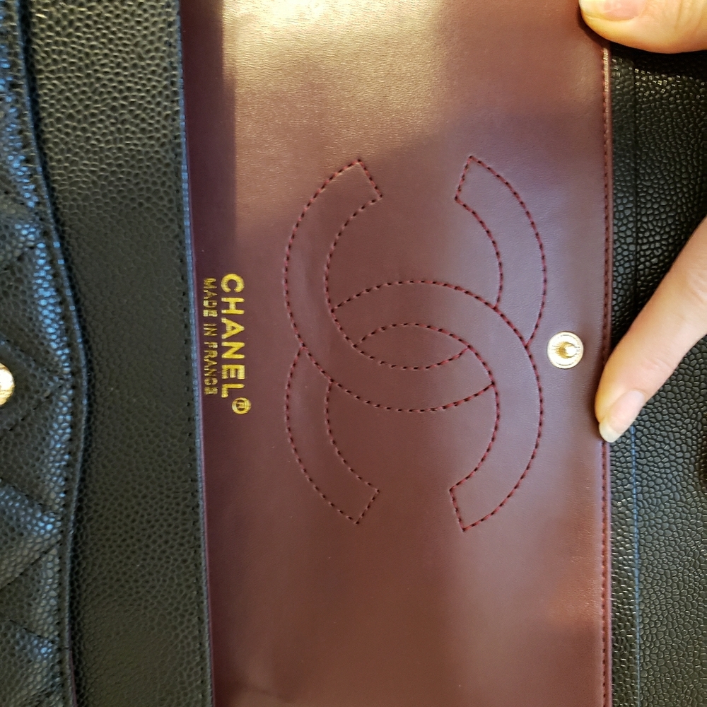 Caviar quilted leather shoulder bag